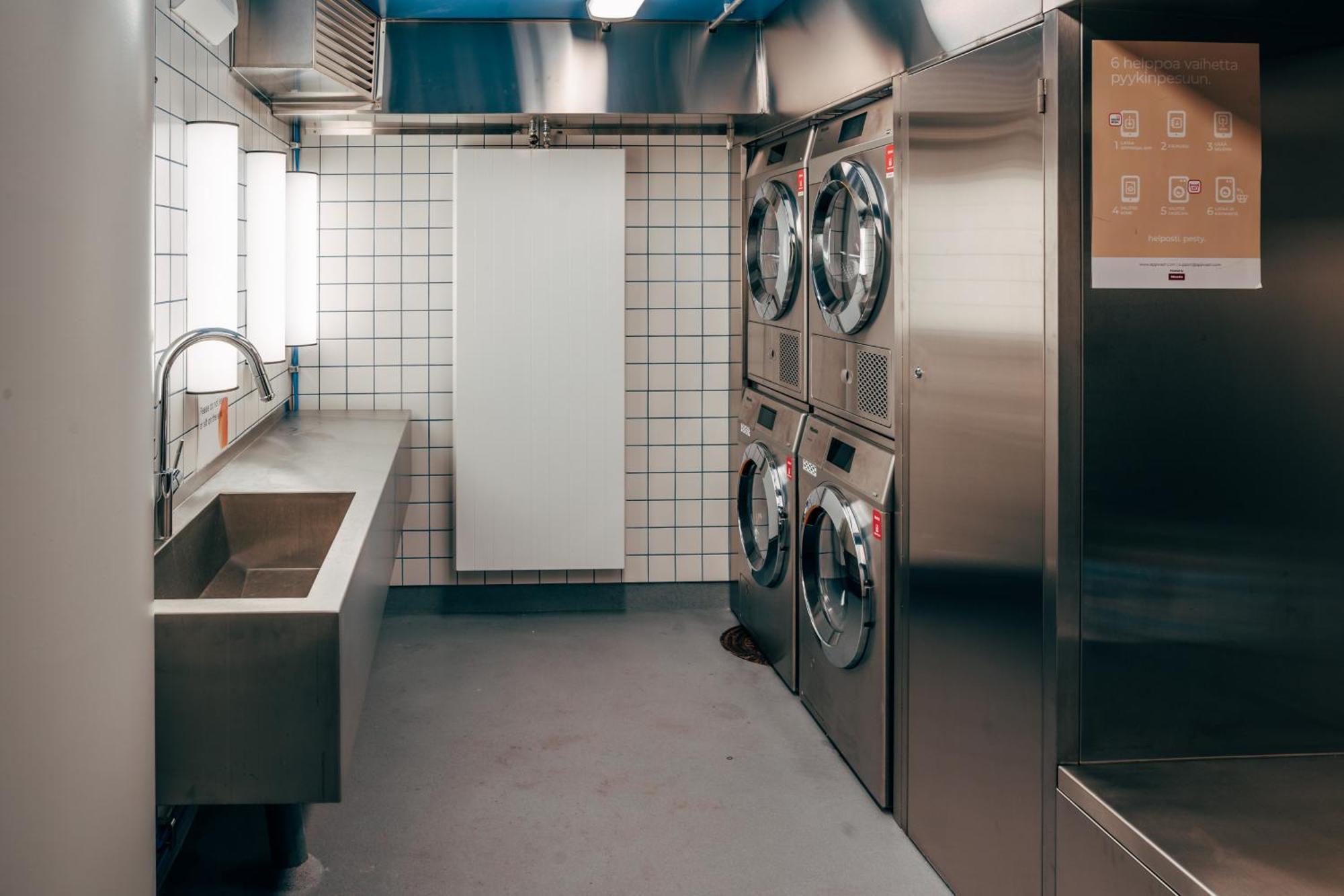 Unity Helsinki - A Studio Hotel ภายนอก รูปภาพ